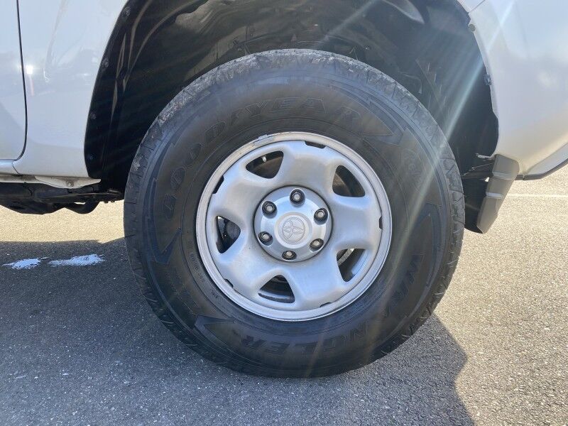 2022 Toyota Tacoma 4WD SR Bristol  PA