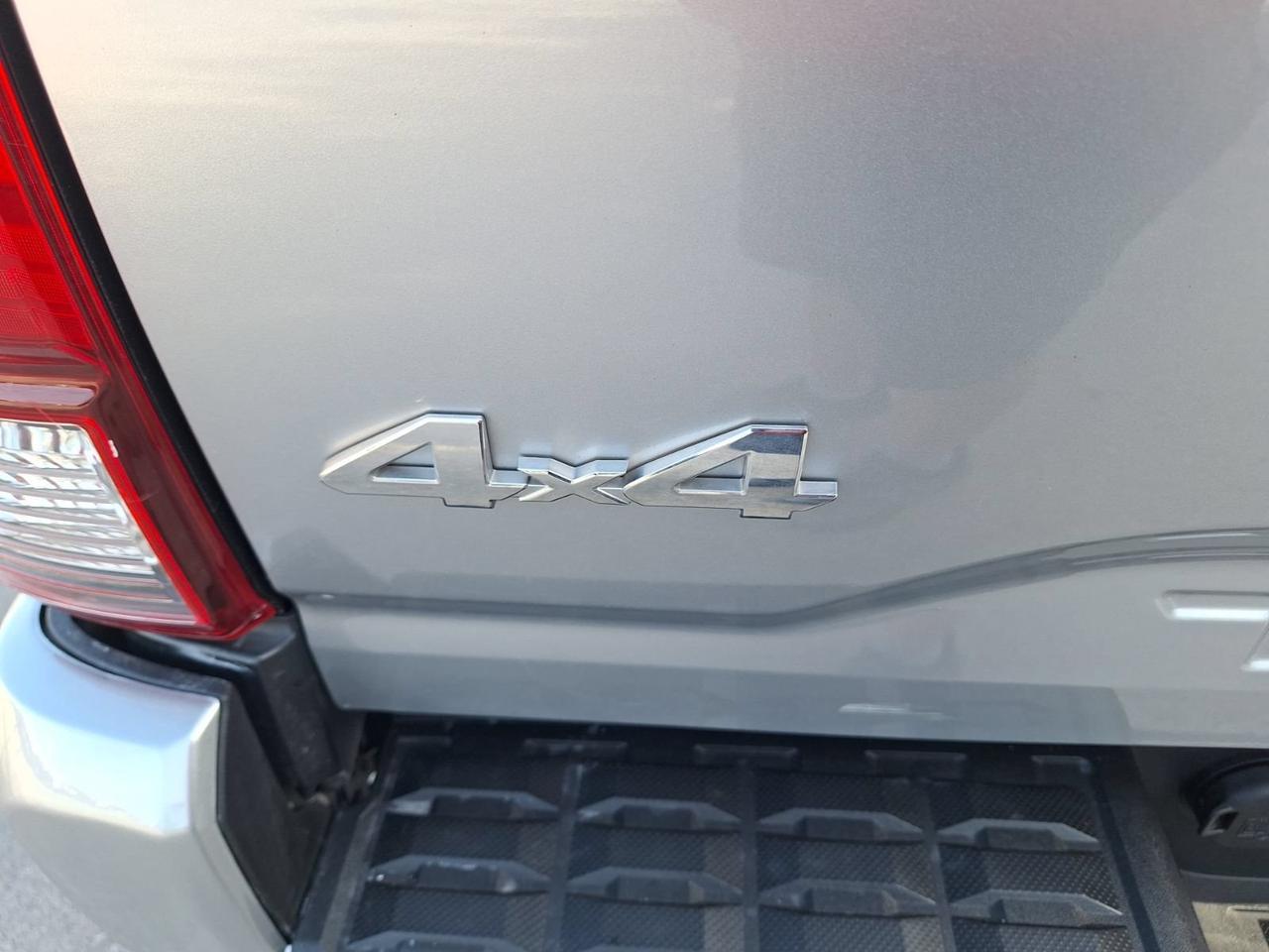 2022 Toyota Tacoma 4WD SR Hurst TX