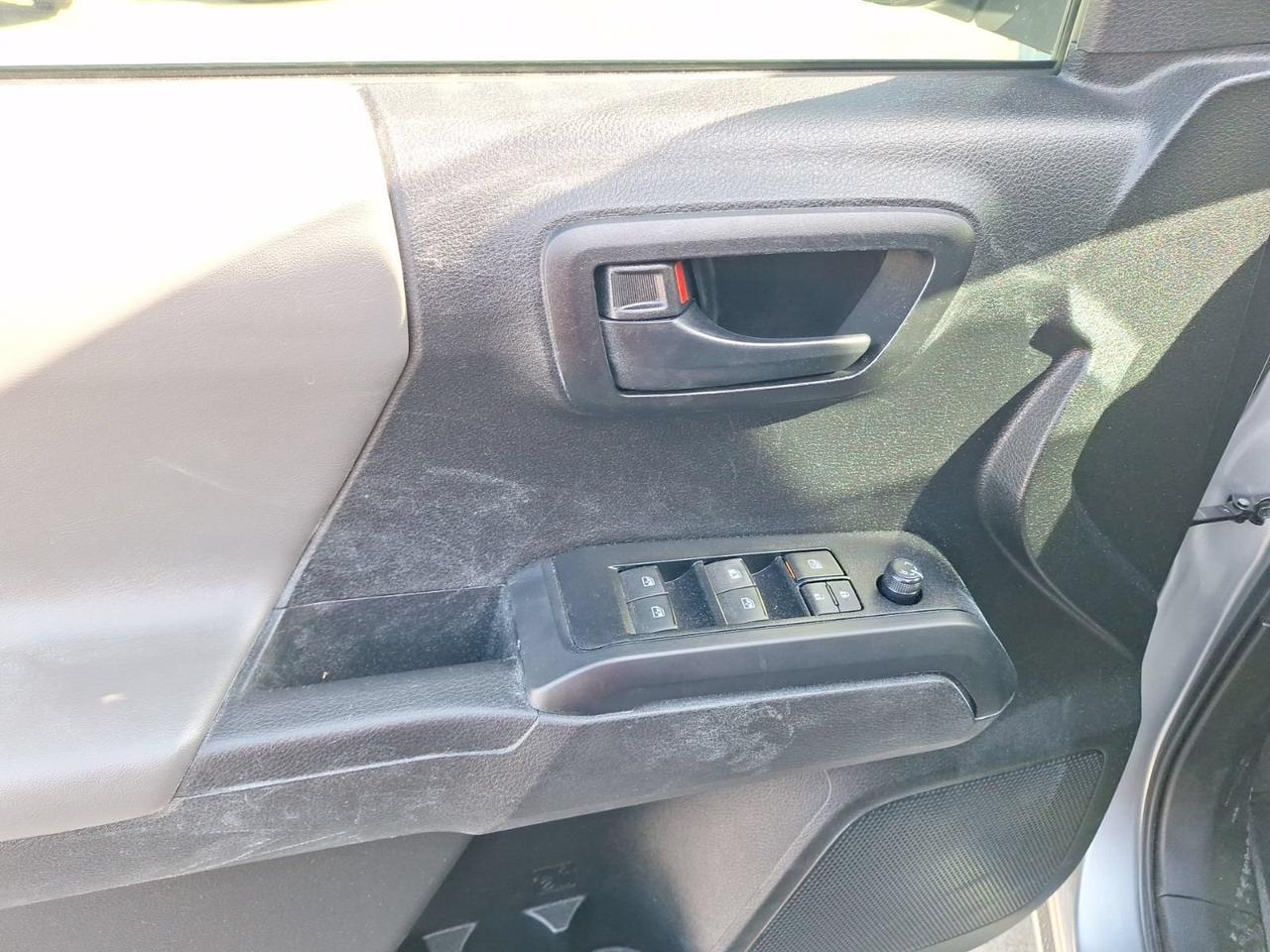 2022 Toyota Tacoma 4WD SR Hurst TX