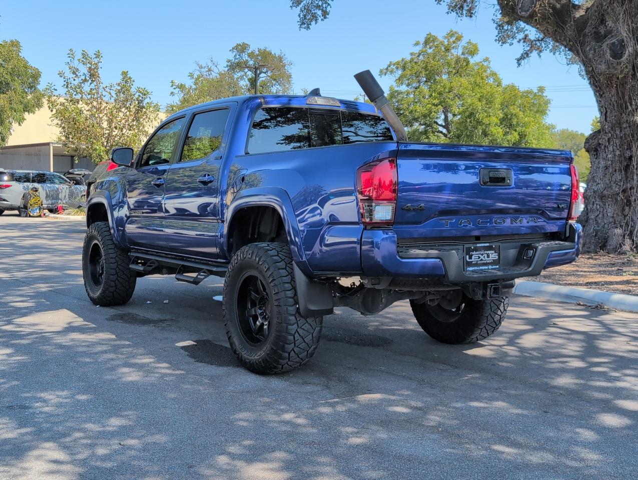 2022 Toyota Tacoma 4WD SR5