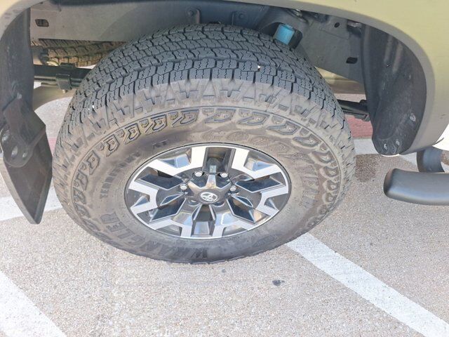 2022 Toyota Tacoma 4WD TRD Off-Road Hurst TX