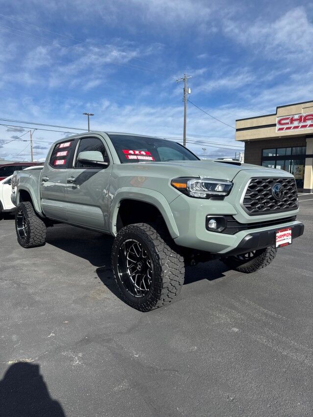 2022 Toyota Tacoma 4WD TRD Sport