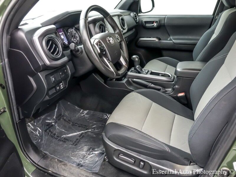 2022 Toyota Tacoma 4WD TRD Sport Willowbrook IL