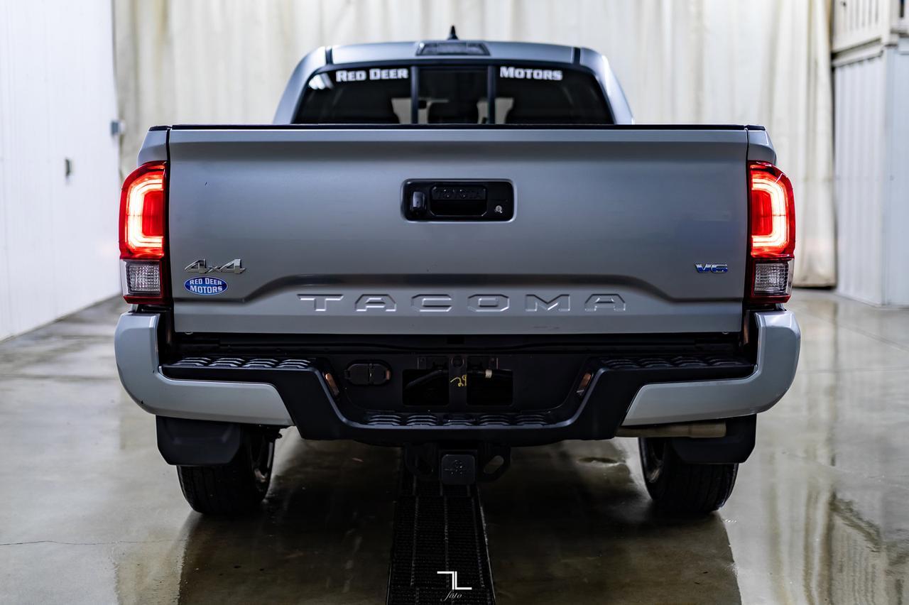 2022 Toyota Tacoma 4x4 Double Cab SR5 BCam Red Deer AB