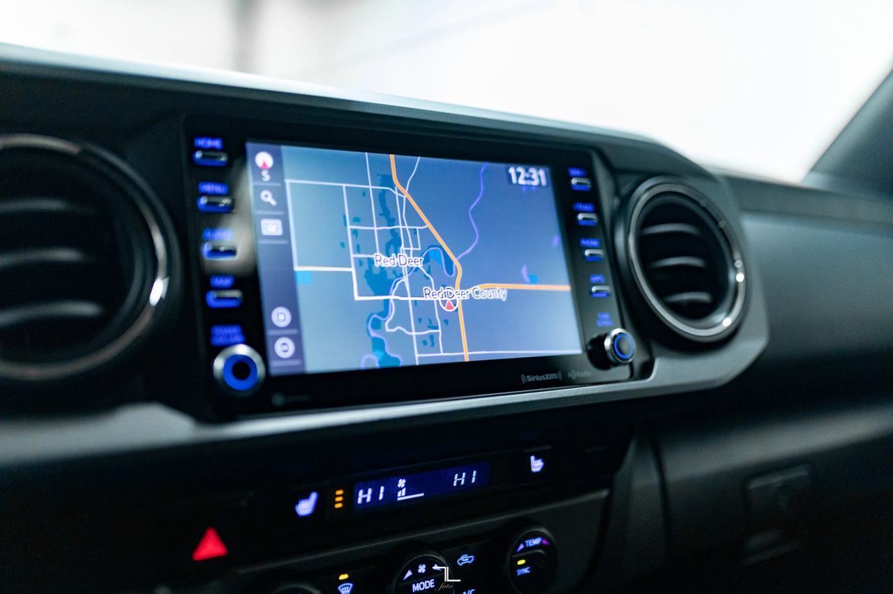 2022 Toyota Tacoma 4x4 Double Cab TRD Sport Leather Roof Nav Red Deer AB