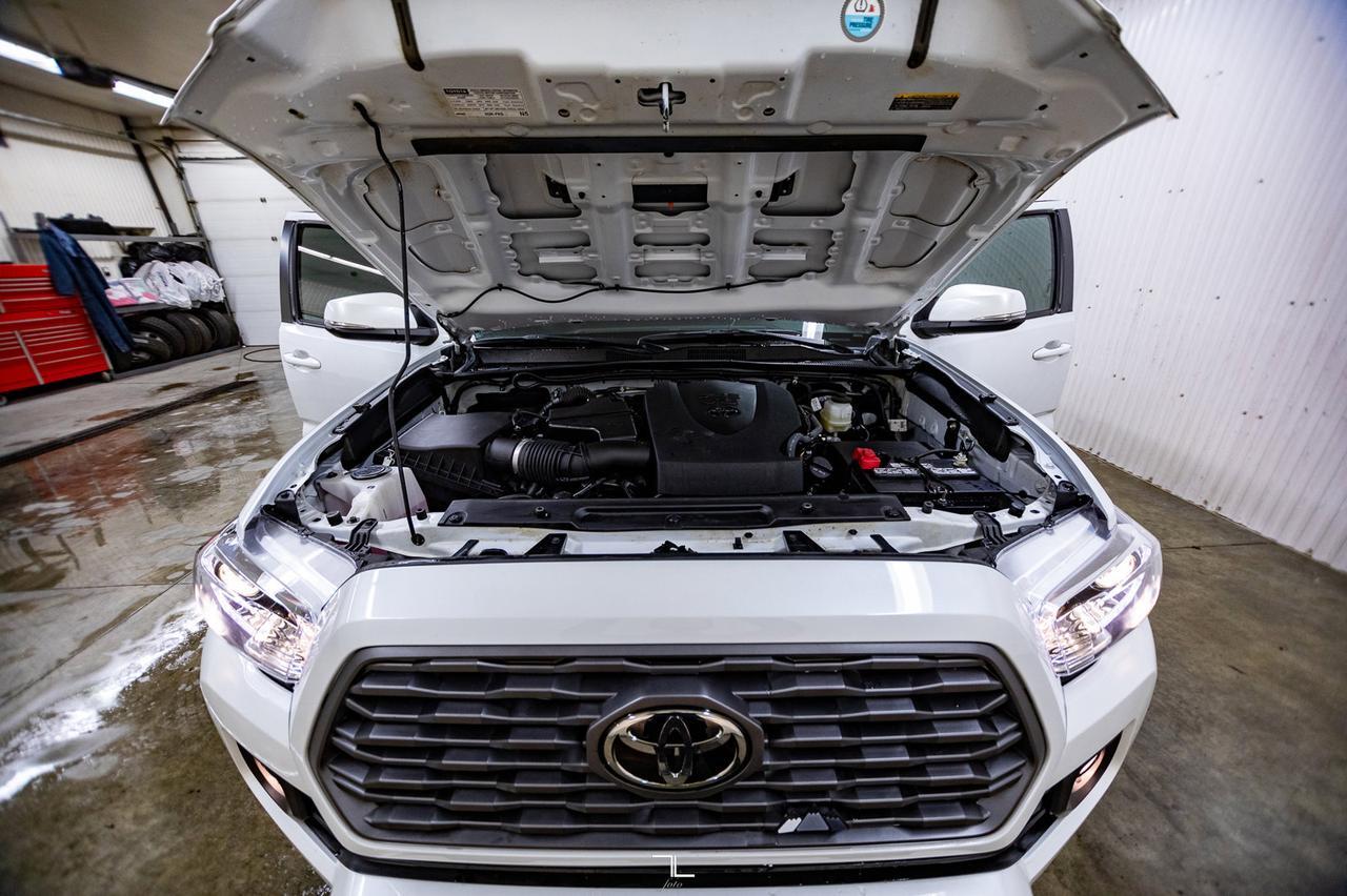 2022 Toyota Tacoma 4x4 Double Cab TRD Sport Leather Roof Nav Red Deer AB