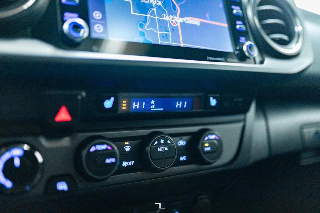 2022 Toyota Tacoma 4x4 Double Cab TRD Sport Leather Roof Nav Red Deer AB