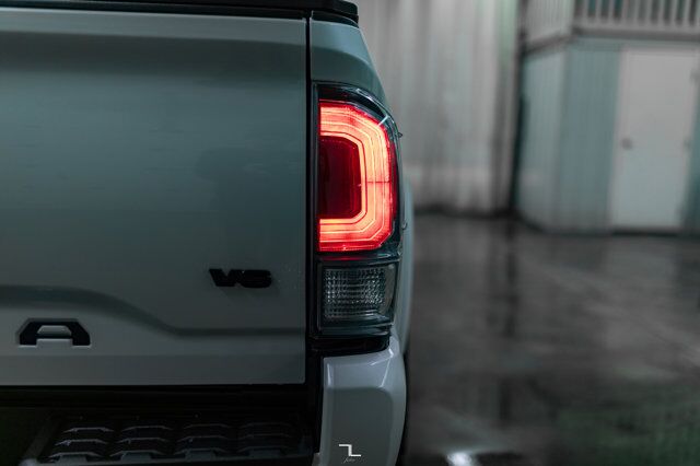 2022 Toyota Tacoma 4x4 Double Cab TRD Sport Leather Roof Nav Red Deer AB