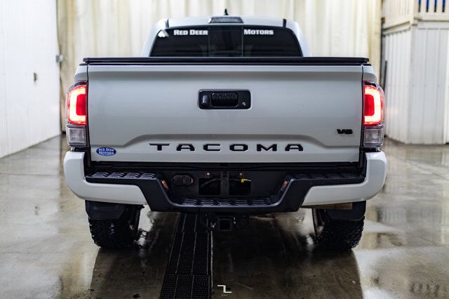 2022 Toyota Tacoma 4x4 Double Cab TRD Sport Leather Roof Nav Red Deer AB