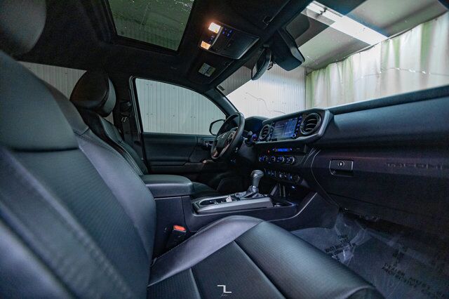 2022 Toyota Tacoma 4x4 Double Cab TRD Sport Leather Roof Nav Red Deer AB