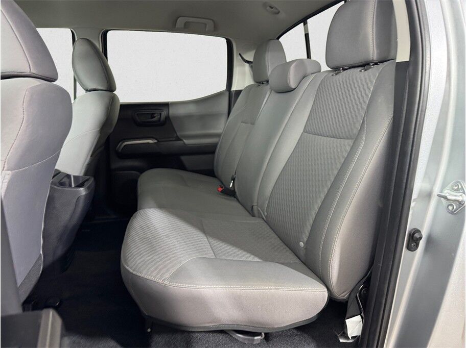 2022 Toyota Tacoma Double Cab SR5 Pickup 4D 5 ft Folsom CA