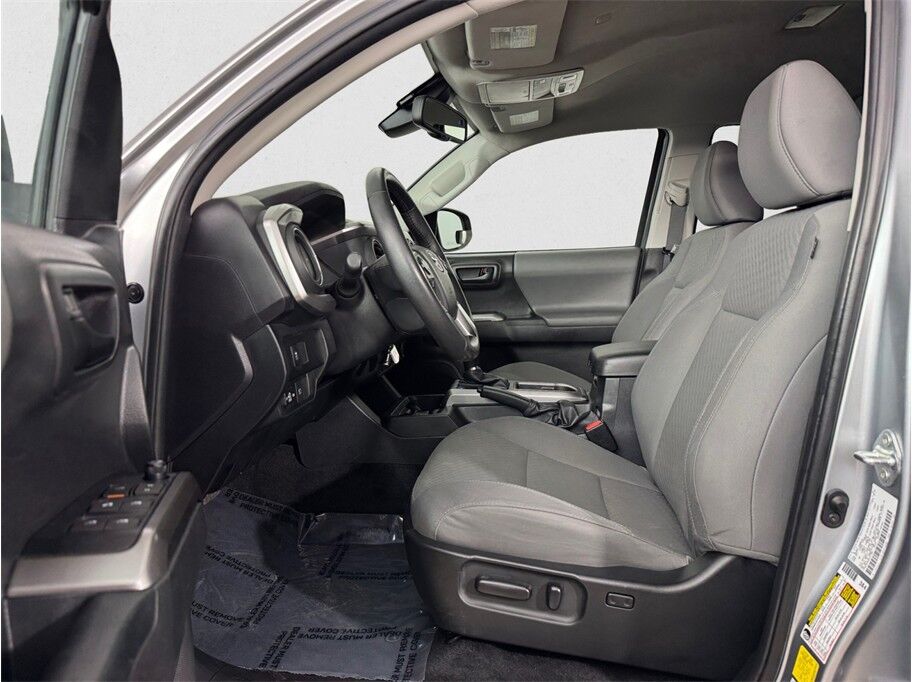2022 Toyota Tacoma Double Cab SR5 Pickup 4D 5 ft Folsom CA