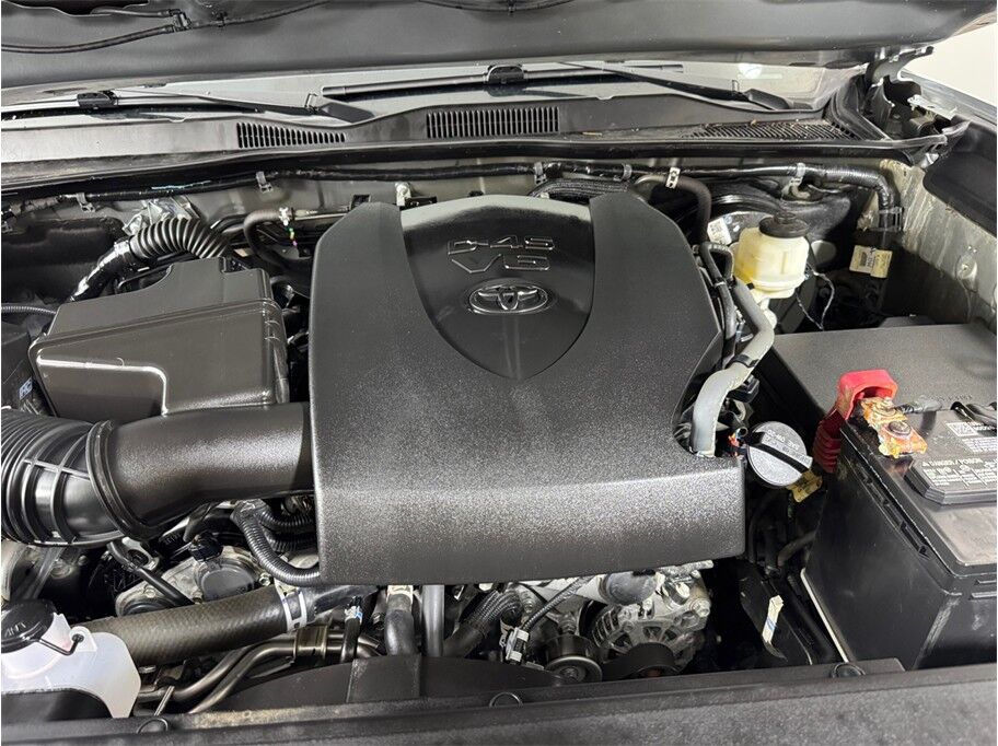 2022 Toyota Tacoma Double Cab SR5 Pickup 4D 5 ft Folsom CA