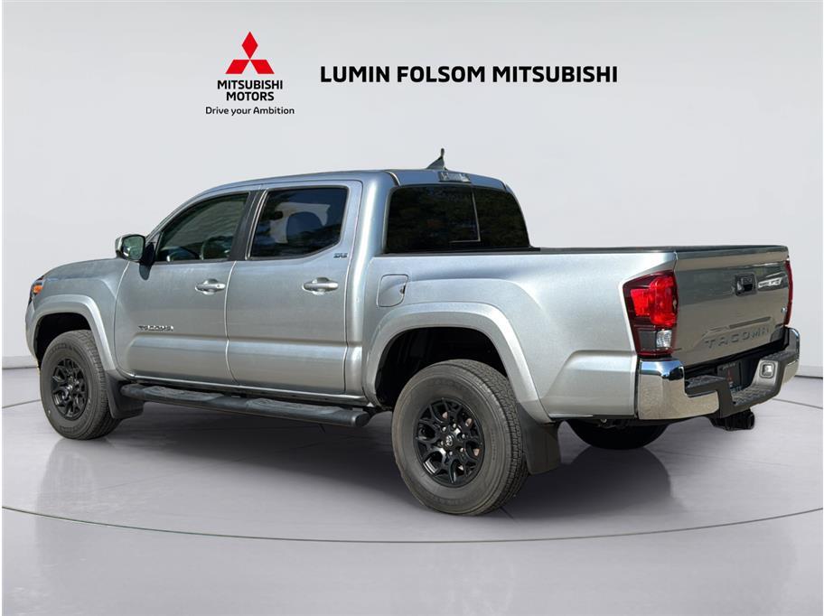2022 Toyota Tacoma Double Cab SR5 Pickup 4D 5 ft