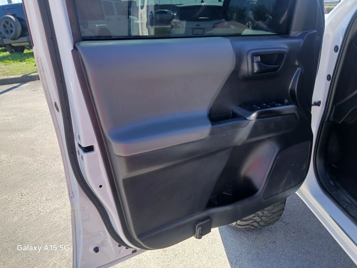 2022 Toyota Tacoma Double Cab SR5 Pickup 4D 5 ft Maitland FL