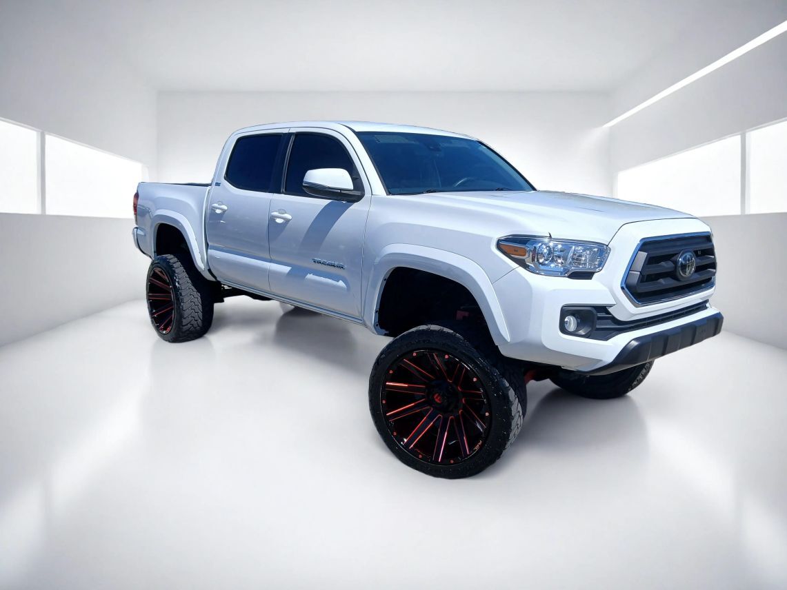 2022 Toyota Tacoma Double Cab SR5 Pickup 4D 5 ft