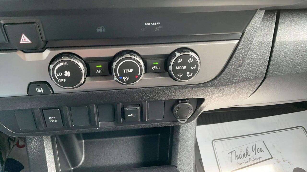 2022 Toyota Tacoma SR 4x2 4dr Double Cab 5.0 ft SB Chesterfield MI