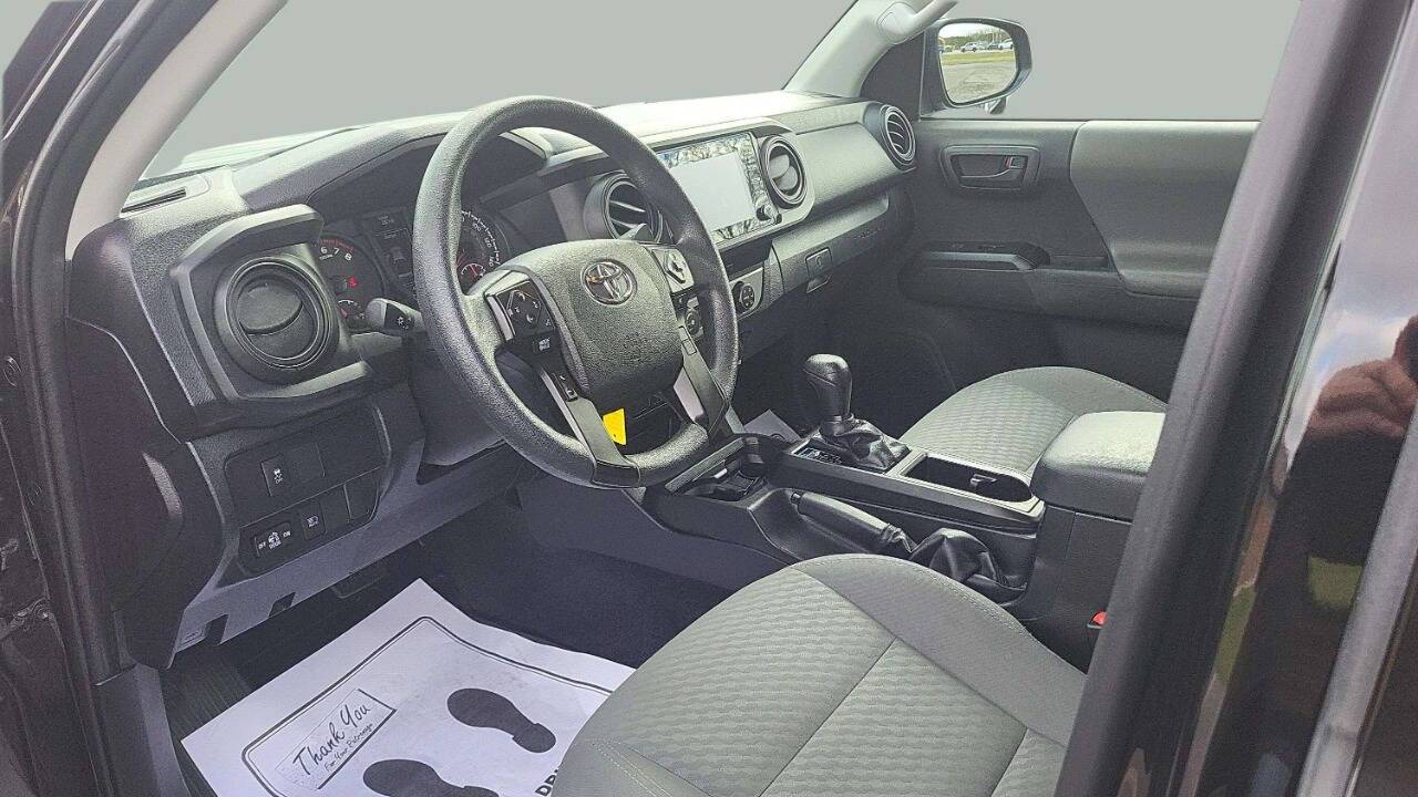 2022 Toyota Tacoma SR 4x2 4dr Double Cab 5.0 ft SB Chesterfield MI