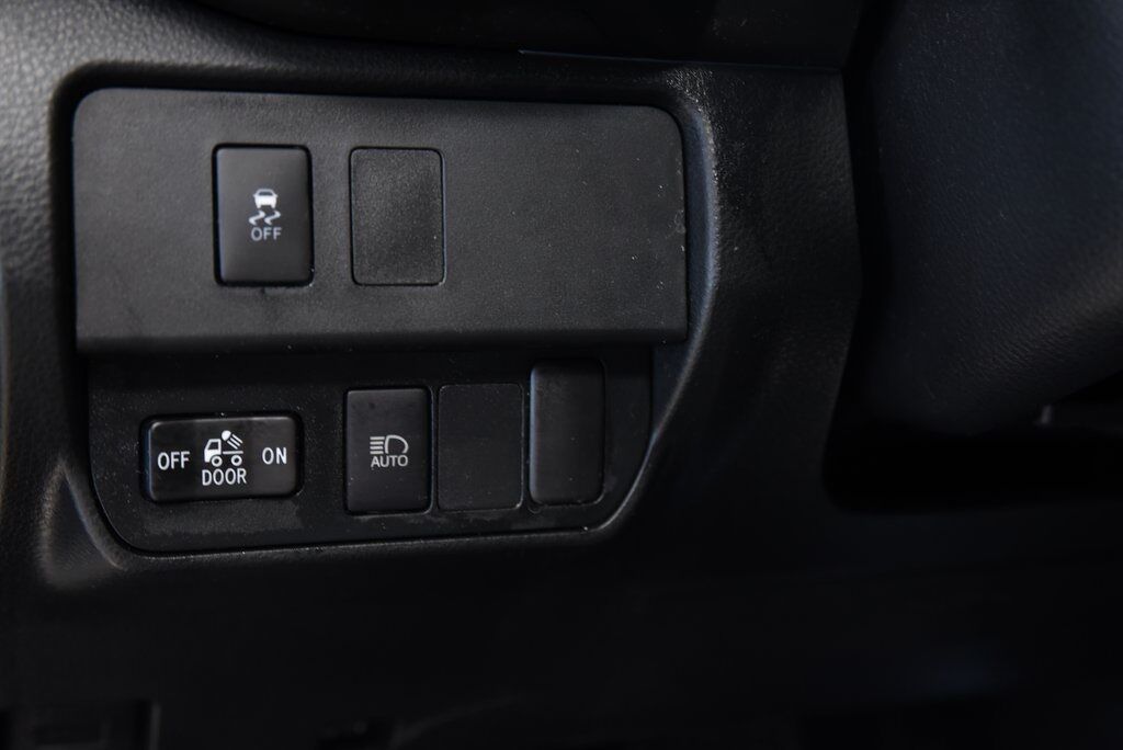2022 Toyota Tacoma SR Akron