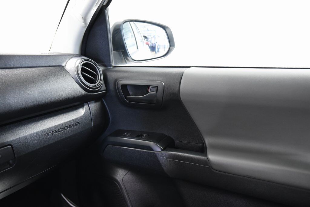 2022 Toyota Tacoma SR Akron