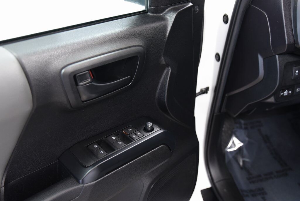 2022 Toyota Tacoma SR Akron