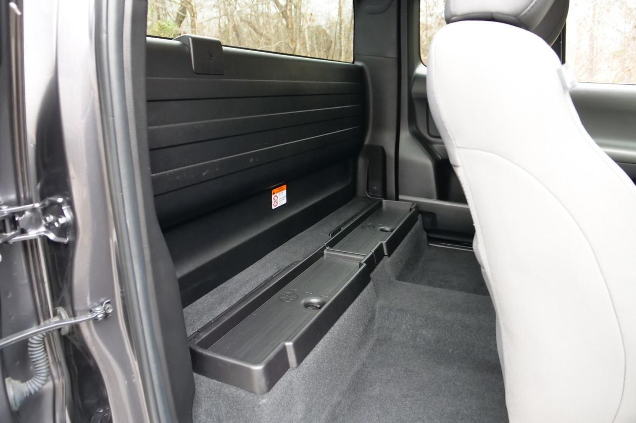 2022 Toyota Tacoma SR / CarPlay / Adaptive Cruise Control! Lincolnton NC