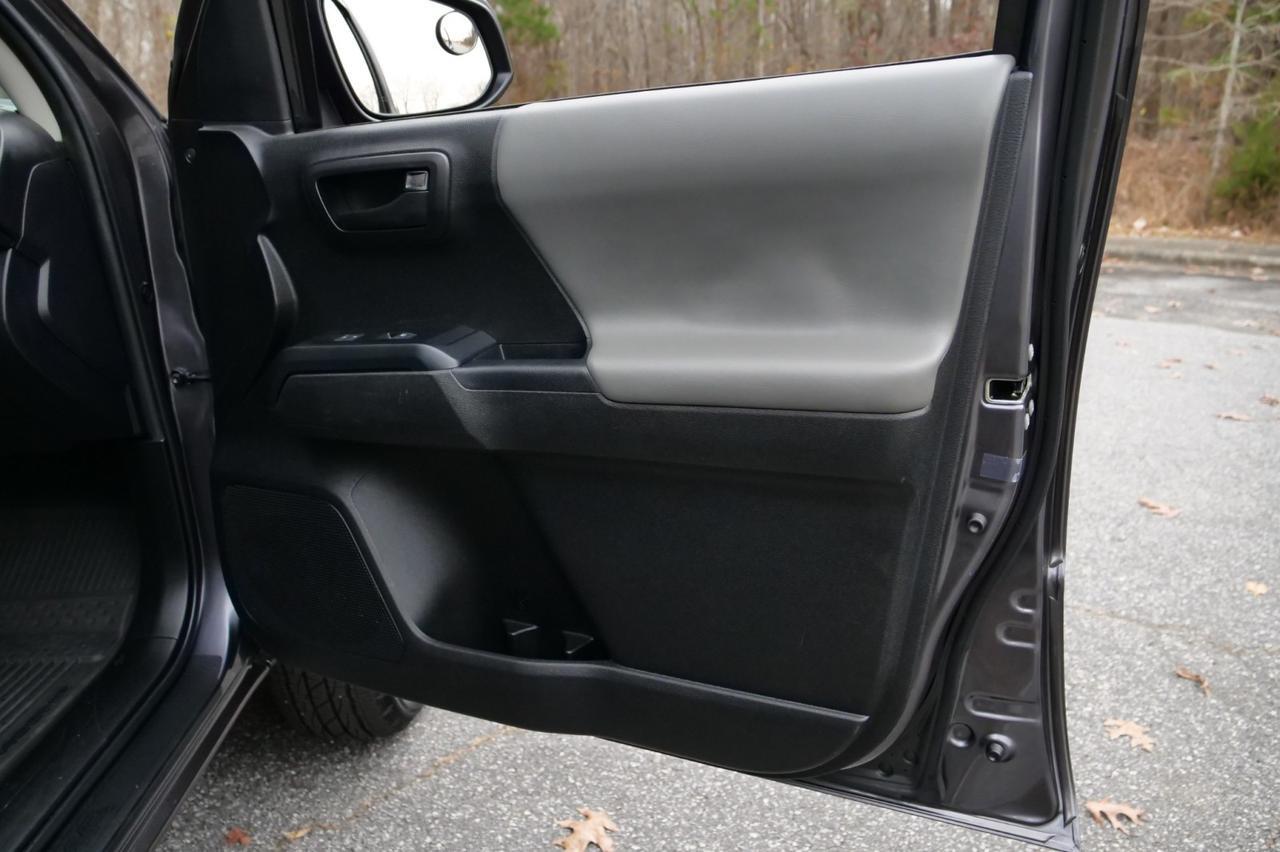 2022 Toyota Tacoma SR / CarPlay / Adaptive Cruise Control! Lincolnton NC