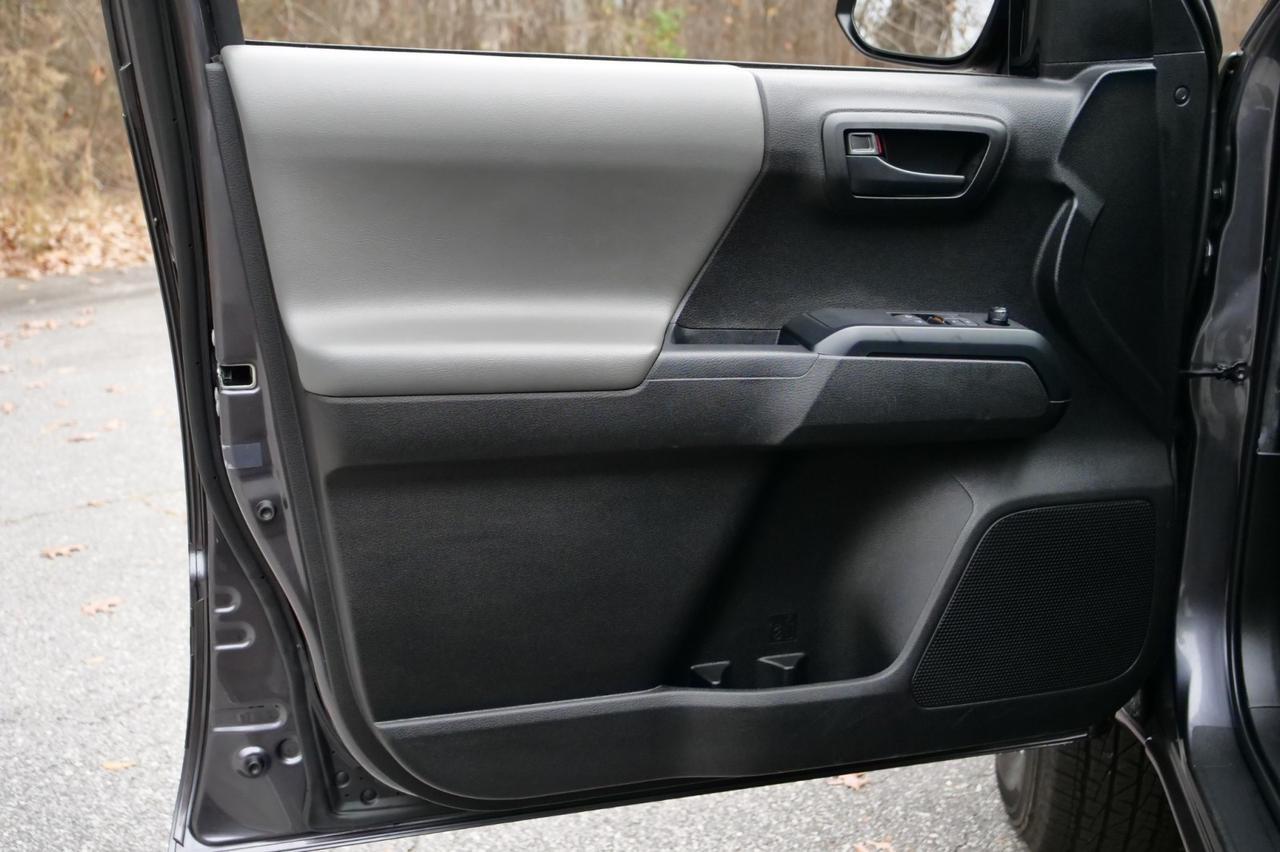 2022 Toyota Tacoma SR / CarPlay / Adaptive Cruise Control! Lincolnton NC