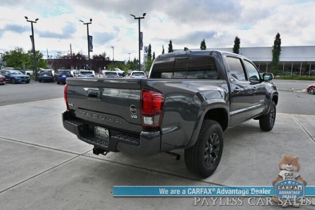 2022 Toyota Tacoma SR5 / 4X4 / Crew Cab / 3.5L V6 / Technology Pkg / Power Driver's Seat / Lane Departure & Forward Collision Alert / Bluetooth / Back Up Camera / Bed Liner / Block Heater / Tow Pkg / 1-Owner Anchorage AK