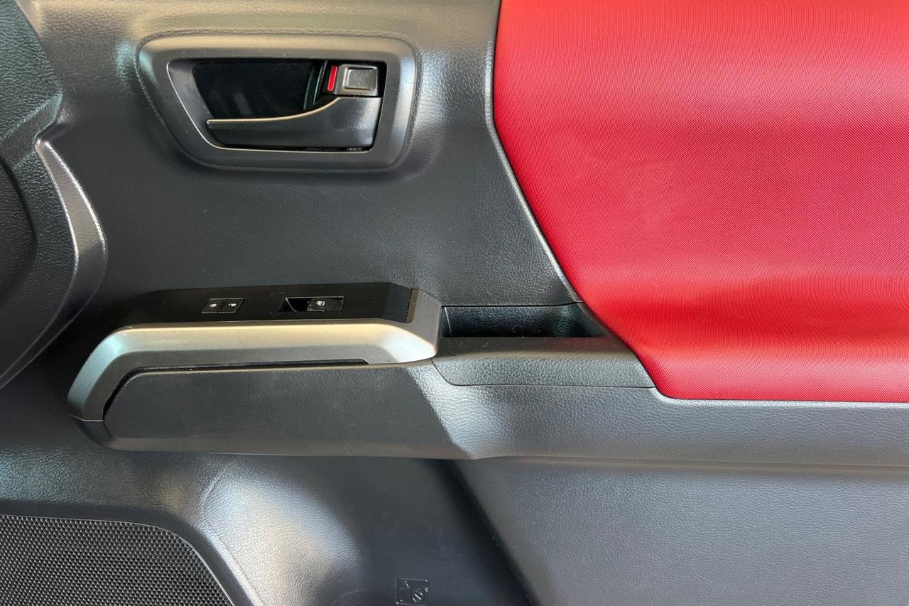 2022 Toyota Tacoma SR5 Roseville CA