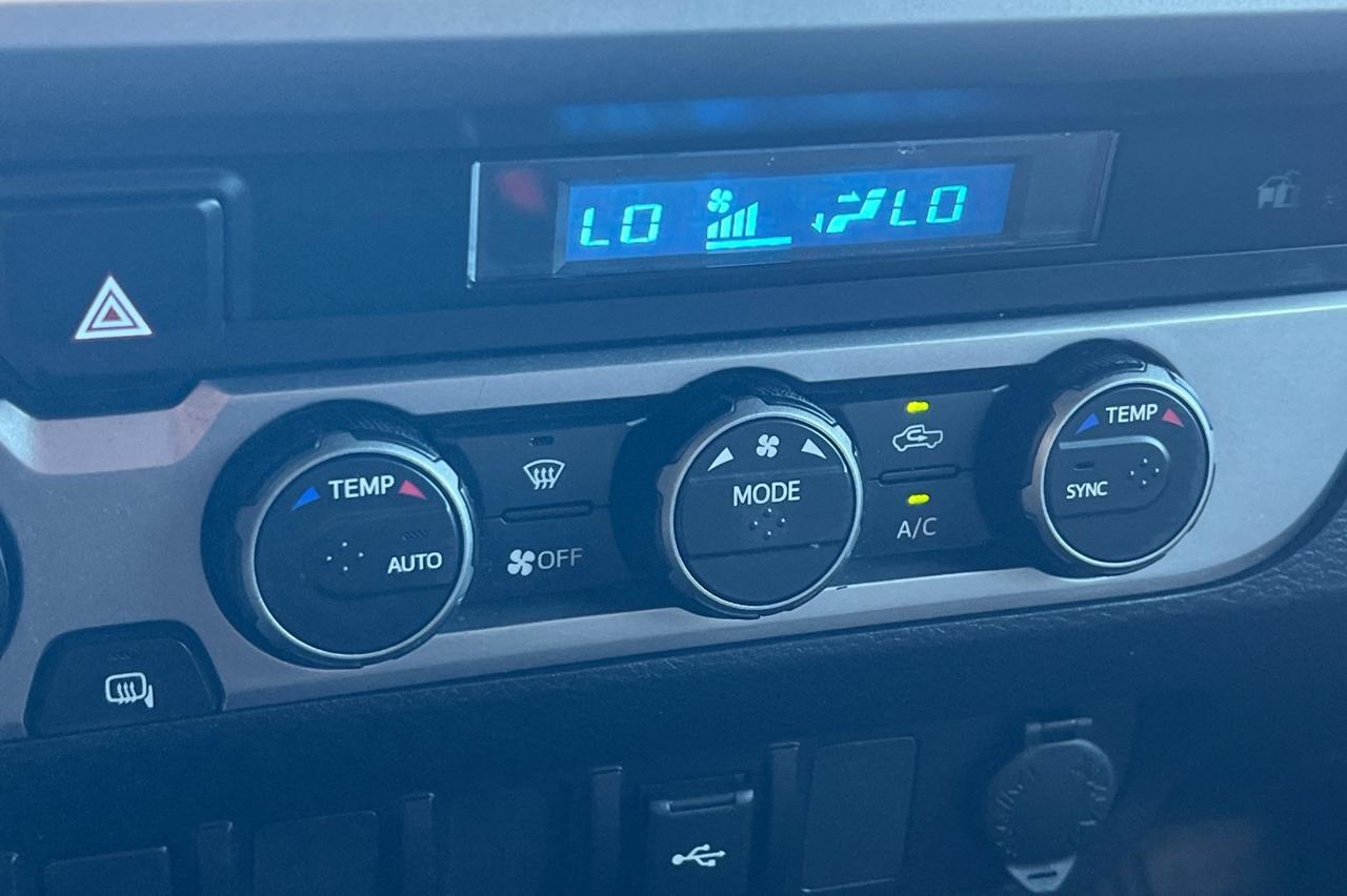 2022 Toyota Tacoma SR5 Ontario OR