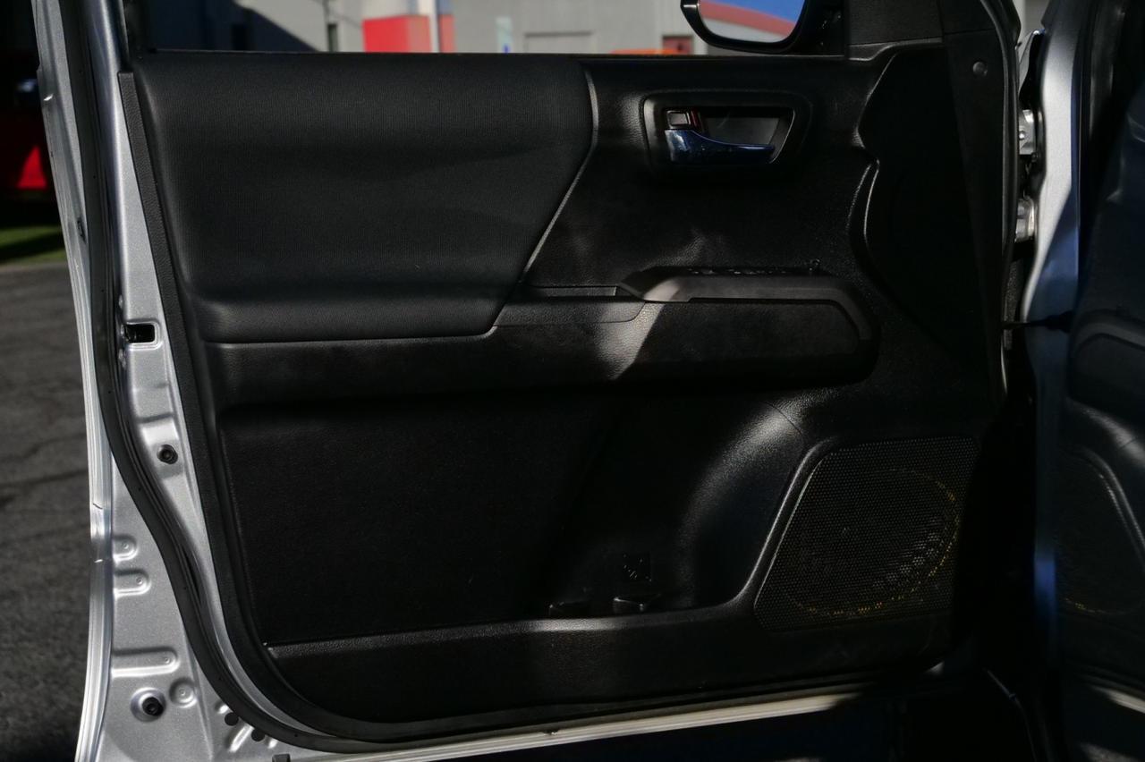 2022 Toyota Tacoma TRD Off Road 4X4 / Roof Ten / Smartcap With Kitchen! Lincolnton NC