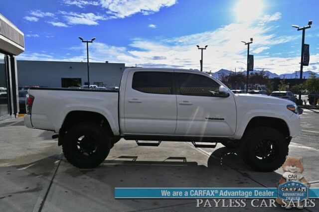 2022 Toyota Tacoma TRD Sport / 4X4 / Lifted / Advance Tech Pkg / Power & Heated Leather Seats / NAV / Sunroof / JBL Speakers / Blind Spot Alert / Lane & Collision Alert / Apple CarPlay & Android Auto / Tonneau Cover / Tow Pkg / 1-Owner Anchorage AK