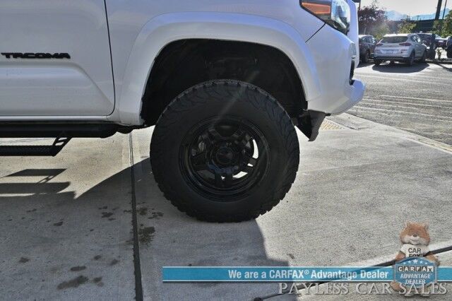 2022 Toyota Tacoma TRD Sport / 4X4 / Lifted / Advance Tech Pkg / Power & Heated Leather Seats / NAV / Sunroof / JBL Speakers / Blind Spot Alert / Lane & Collision Alert / Apple CarPlay & Android Auto / Tonneau Cover / Tow Pkg / 1-Owner Anchorage AK