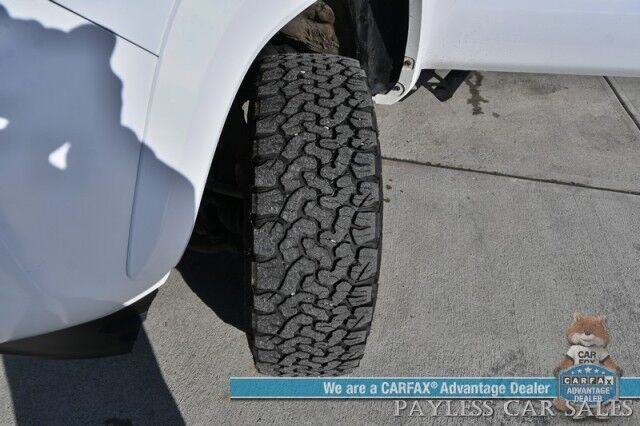 2022 Toyota Tacoma TRD Sport / 4X4 / Lifted / Advance Tech Pkg / Power & Heated Leather Seats / NAV / Sunroof / JBL Speakers / Blind Spot Alert / Lane & Collision Alert / Apple CarPlay & Android Auto / Tonneau Cover / Tow Pkg / 1-Owner Anchorage AK