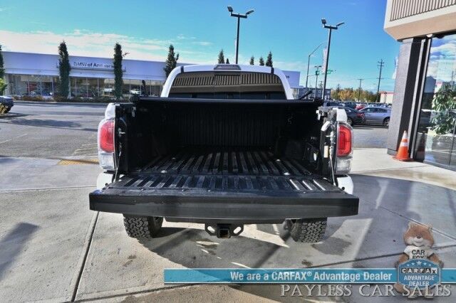 2022 Toyota Tacoma TRD Sport / 4X4 / Lifted / Advance Tech Pkg / Power & Heated Leather Seats / NAV / Sunroof / JBL Speakers / Blind Spot Alert / Lane & Collision Alert / Apple CarPlay & Android Auto / Tonneau Cover / Tow Pkg / 1-Owner Anchorage AK