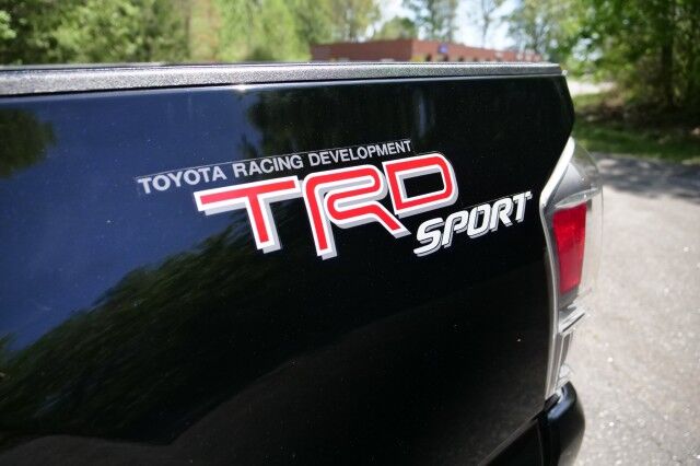 2022 Toyota Tacoma TRD Sport 4X4 / Wheels & Tires Upgrade / Leather Seats! High Point NC
