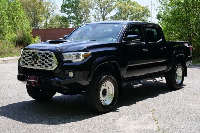 2022 Toyota Tacoma TRD Sport 4X4 / Wheels & Tires Upgrade / Leather Seats! High Point NC