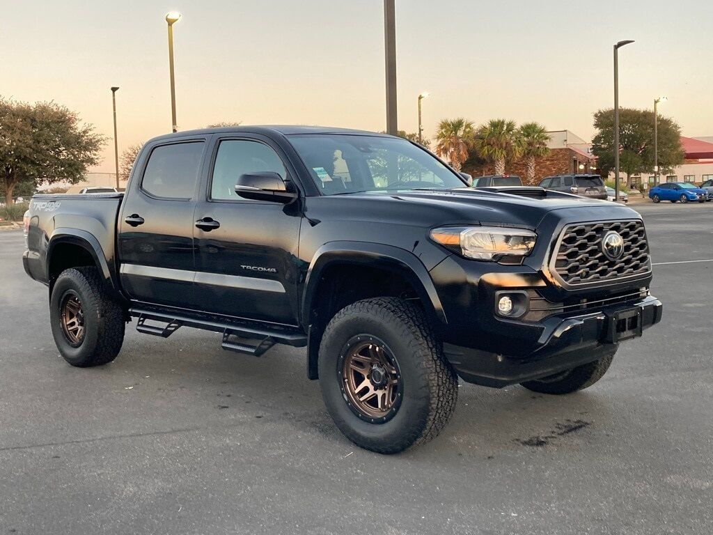 2022 Toyota Tacoma TRD Sport