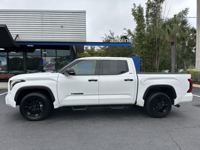 2022 Toyota Tundra 2WD SR5