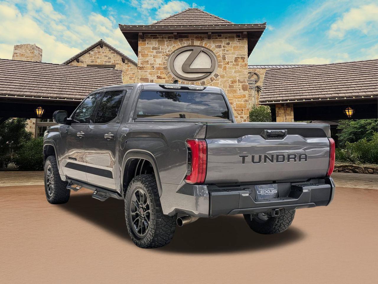 2022 Toyota Tundra 2WD SR5