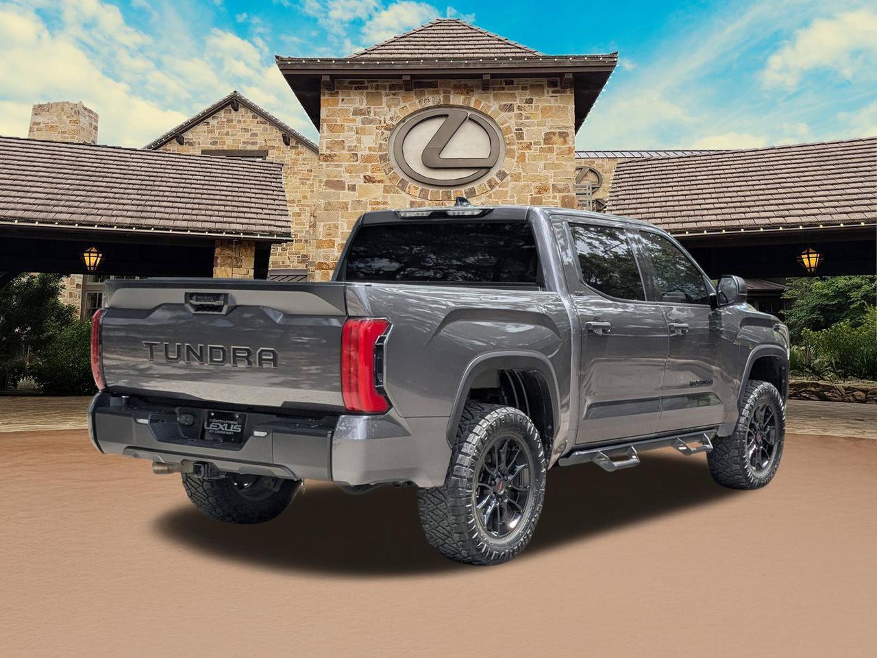 2022 Toyota Tundra 2WD SR5