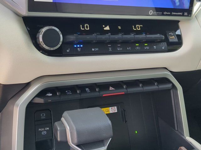 2022 Toyota Tundra 4WD Capstone Hybrid