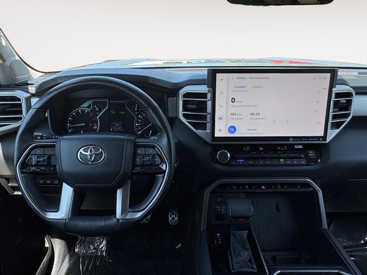 2022 Toyota Tundra 4WD Limited, LIFTED, RUNNING BOARDS, TOW PACKAGE, BLIND SPOT ALERT,