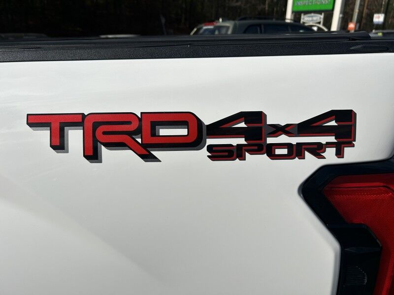 2022 Toyota Tundra 4WD SR5 - TRD SPORT PREMIUM - 1 OWNER Whitinsville MA