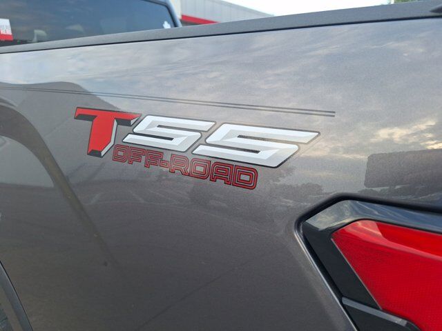 2022 Toyota Tundra 4WD SR5 Hurst TX