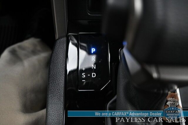 2022 Toyota Tundra 4WD SR5 / Premium & Convenience Pkg / 4X4 / Double Cab / Power & Heated Leather Seats / Heated Steering / Adaptive Cruise / Lane Depart & Blind Spot / Apple CarPlay & Android Auto / Bed Liner / Tow Pkg / 1-Owner Anchorage AK