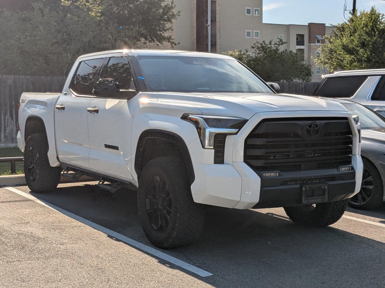 2022 Toyota Tundra 4WD SR5