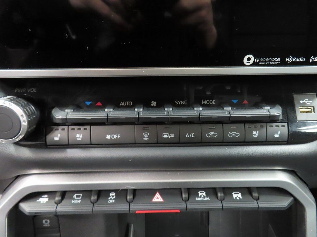 2022 Toyota Tundra 4x4 CrewMax Platinum Fond du Lac WI