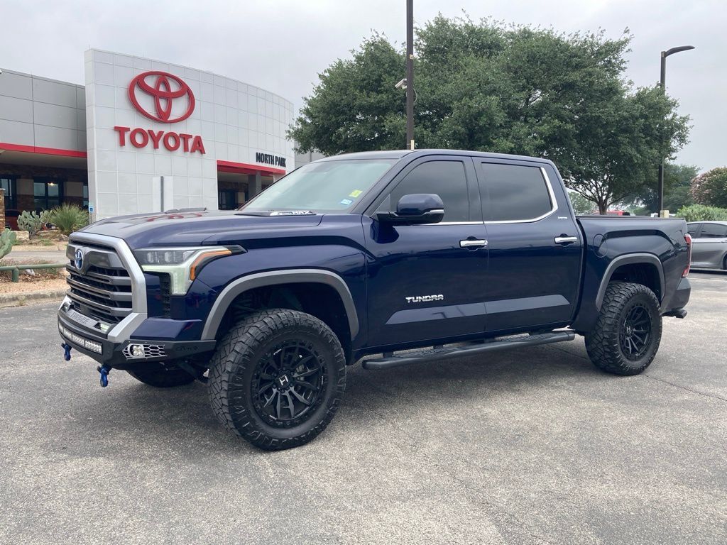 2022 Toyota Tundra Hybrid